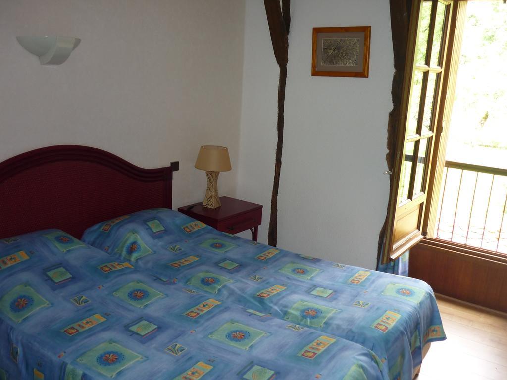 Auberge De L'Aspre Fontanges Room photo